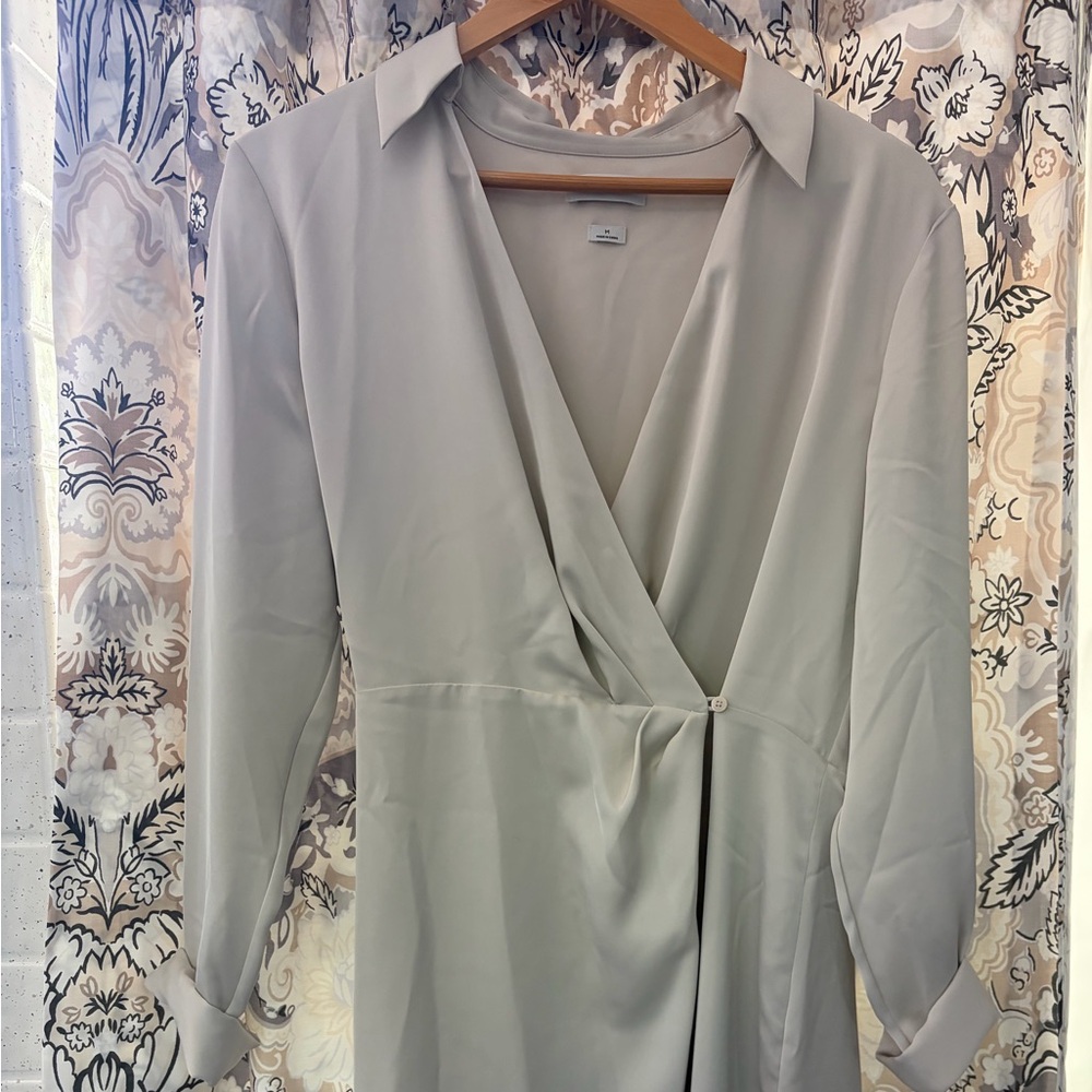 Aritzia babaton larchmont Light Gray Wrap Dress - Picture 5 of 5